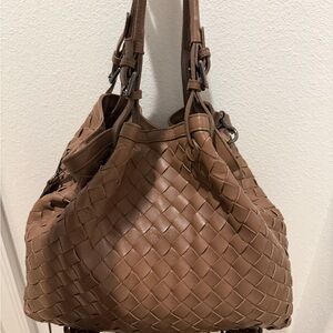 Elegant Tan Woven Leather Shoulder Bag